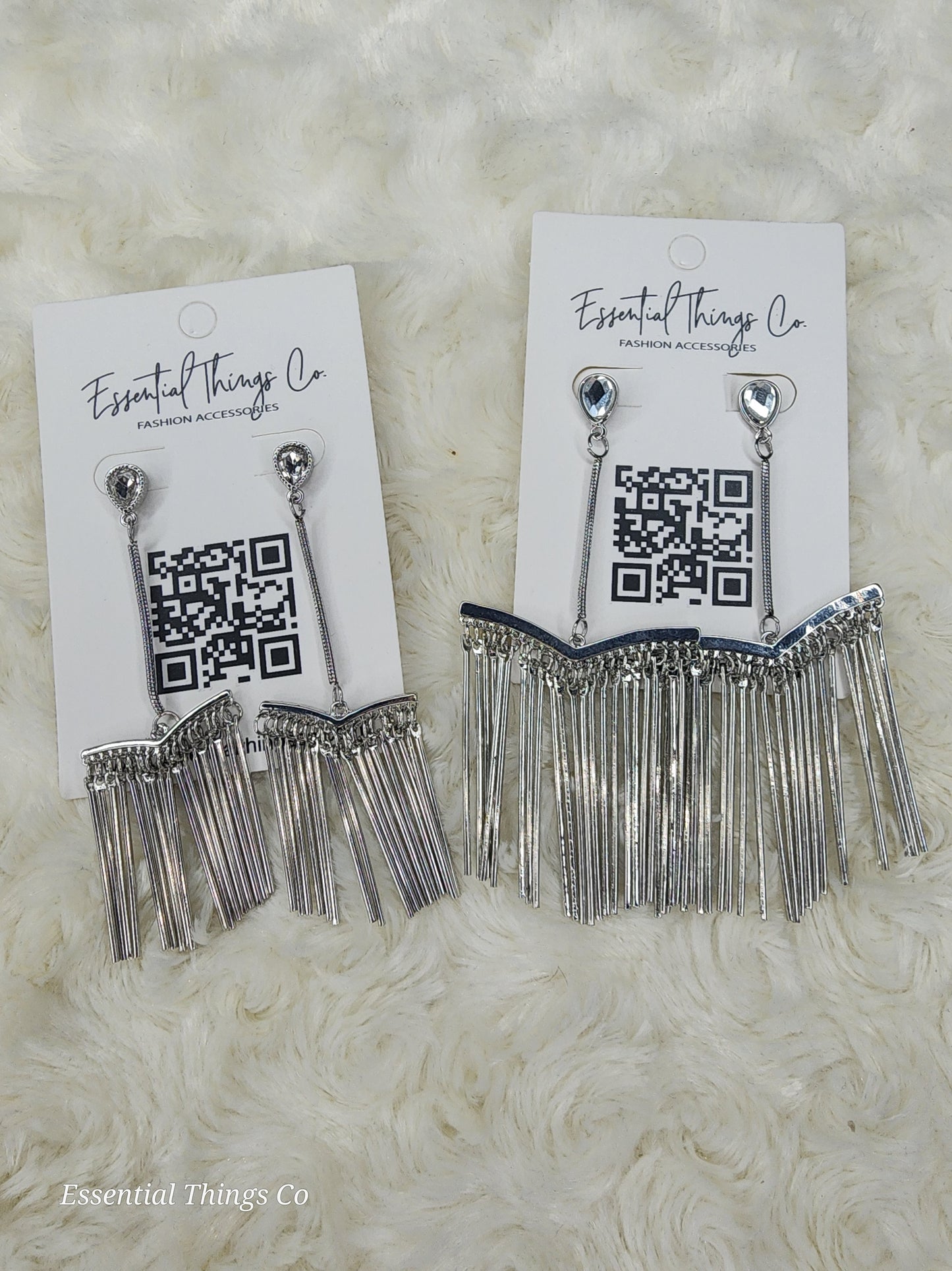 Mona Dangle Earrings